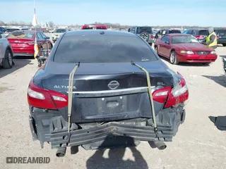 2018 Nissan Altima 2.5 SL with VIN 1N4AL3AP4JC283937, listed as a IAAI auction lot 41272679 with 120,374 mi miles. Bid and sale history available at carsss.com. Image 16.