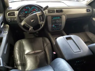 2010 Chevrolet Tahoe LT z VIN 1GNUKBE01AR176625, wystawiony jako Copart lot #59802355 z przebiegiem 99 056 mil mil oraz Czysty tytuł • Clean title. Historia ofert i sprzedaży dostępna na DreamBid. Obrazek 8.