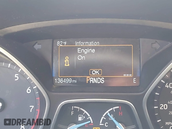2018 Ford Focus SE z VIN 1FADP3FEXJL210905, wystawiony jako IAAI lot #42264105 z przebiegiem 136 499 mil mil oraz . Historia ofert i sprzedaży dostępna na DreamBid. Obrazek 15.