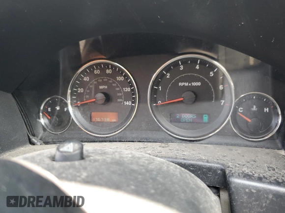 2006 Jeep Commander Limited with VIN 1J8HH58256C366079, listed as a Copart auction lot 51107395 with 176,738 mi miles and Salvage title. Bid and sale history available at DreamBid. Image 9.
