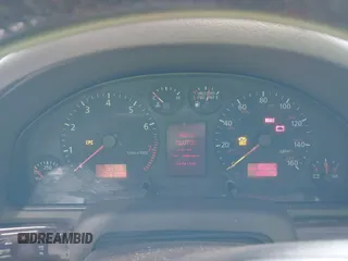 2000 Audi A4 с VIN WAUKH28D1YA094297, выставлен на аукционе IAAI как лот 42537393 с пробегом 168 678 миль миль и . История ставок и продаж доступна на DreamBid. Изображение 7.