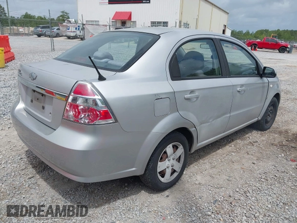 2008 Chevrolet Aveo LS with VIN KL1TD56688B127791, listed as a IAAI auction lot 42058288 with 217,431 mi miles. Bid and sale history available at carsss.com. Image 4.