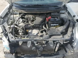 2015 Nissan Rogue S z VIN JN8AS5MV6FW770957, wystawiony jako Copart lot #50017395 z przebiegiem 141 834 mil mil oraz Szkody całkowita. Historia ofert i sprzedaży dostępna na DreamBid. Obrazek 12.