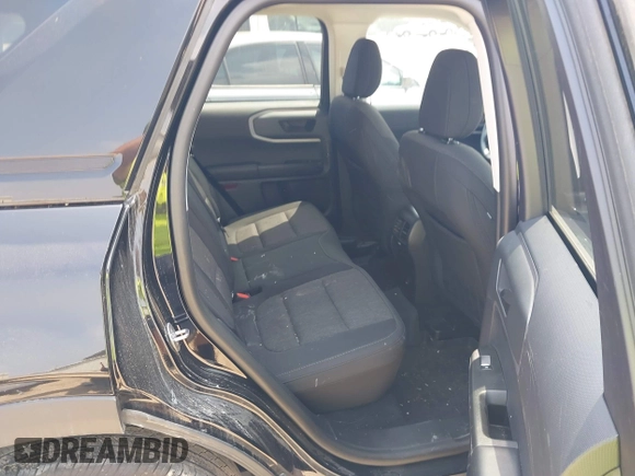 2024 Ford Bronco Sport Big Bend z VIN 3FMCR9B61RRE22036, wystawiony jako IAAI lot #41909791 z przebiegiem 12 984 mil mil oraz . Historia ofert i sprzedaży dostępna na DreamBid. Obrazek 8.