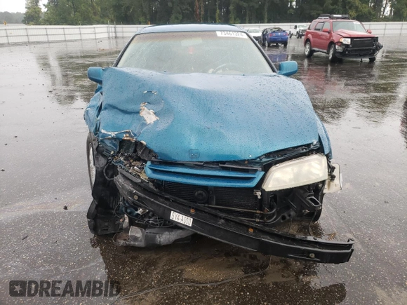 1995 Honda Accord LX with VIN 1HGCD5631SA066149, listed as a Copart auction lot 73461324 with 196,561 mi miles and Salvage Title. Bid and sale history available at DreamBid. Image 5.
