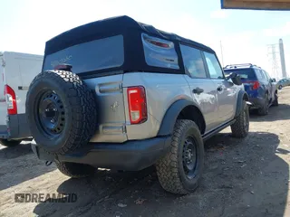 2022 Ford Bronco с VIN 1FMDE5BH3NLA79314, выставлен на аукционе IAAI как лот 42003550 с пробегом 15 303 миль миль и . История ставок и продаж доступна на DreamBid. Изображение 4.