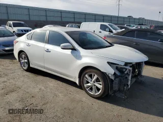 2015 Nissan Altima 2.5 with VIN 1N4AL3AP3FN357635, listed as a Copart auction lot 58493635 with 159,406 mi miles and Salvage title. Bid and sale history available at DreamBid. Image 4.