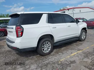 2021 Chevrolet Tahoe Commercial z VIN 1GNSKLEDXMR359932, wystawiony jako IAAI lot #42275551 z przebiegiem 24 mil mil oraz . Historia ofert i sprzedaży dostępna na DreamBid. Obrazek 4.
