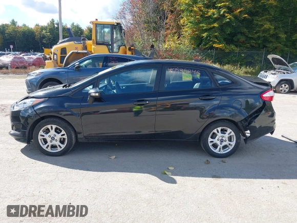 2015 Ford Fiesta SE with VIN 3FADP4BJXFM189438, listed as a IAAI auction lot 40535245 with 102,013 mi miles. Bid and sale history available at carsss.com. Image 14.