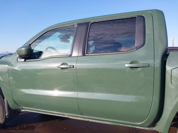 2023 Nissan Frontier PRO-4X with VIN 1N6ED1EKXPN673429, listed as a IAAI auction lot 41357340 with 24,816 mi miles. Bid and sale history available at carsss.com. Image 15.