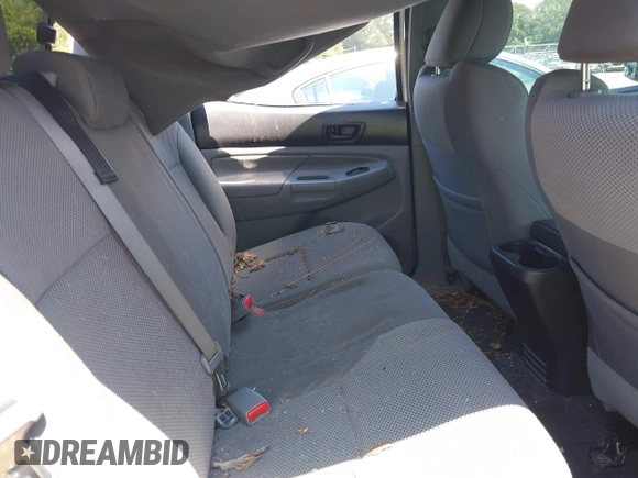 2015 Toyota Tacoma with VIN 3TMLU4EN1FM195626, listed as a IAAI auction lot 42571649 with 135,699 mi miles and . Bid and sale history available at DreamBid. Image 8.