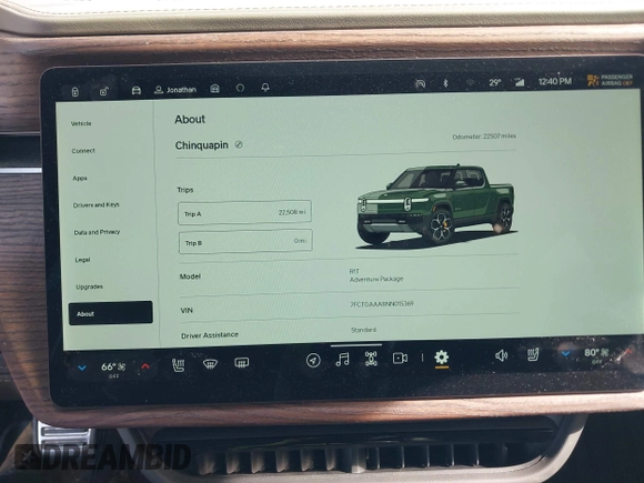 2022 Rivian R1T Adventure z VIN 7FCTGAAA8NN015369, wystawiony jako IAAI lot #41407842 z przebiegiem 22 507 mil mil oraz . Historia ofert i sprzedaży dostępna na DreamBid. Obrazek 18.