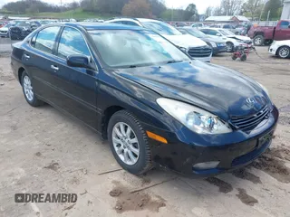 2002 Lexus ES 300 with VIN JTHBF30G625028427, listed as a IAAI auction lot 42043286 with 147,964 mi miles and . Bid and sale history available at carsss.com. Image 1.
