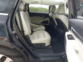 2021 Kia Telluride S with VIN 5XYP6DHC5MG139026, listed as a IAAI auction lot 42114521 with 136,107 mi miles and . Bid and sale history available at DreamBid. Image 8.