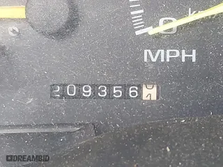 1996 Chevrolet Tahoe with VIN 1GNEK13R9TJ409605, listed as a IAAI auction lot 41467333 with 209,356 mi miles. Bid and sale history available at carsss.com. Image 15.