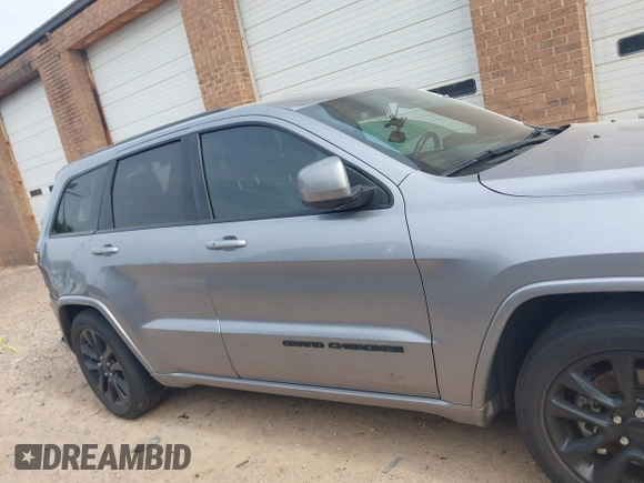 2021 Jeep Grand Cherokee Laredo E с VIN 1C4RJEAG0MC625113, выставлен на аукционе IAAI как лот 42280310 с пробегом 56 111 миль миль и . История ставок и продаж доступна на DreamBid. Изображение 13.