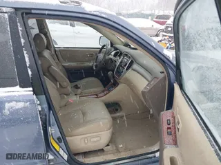 2004 Toyota Highlander with VIN JTEEP21AX40003882, listed as a IAAI auction lot 41547849 with 155,261 mi miles. Bid and sale history available at carsss.com. Image 5.