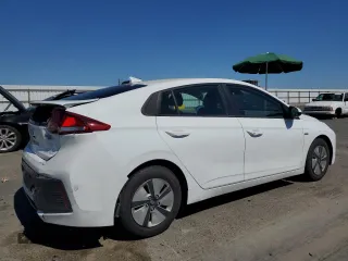 2020 Hyundai Ioniq Blue with VIN KMHC65LC8LU240520, listed as a Copart auction lot 61002695 with 75,405 mi miles and Salvage title. Bid and sale history available at DreamBid. Image 3.