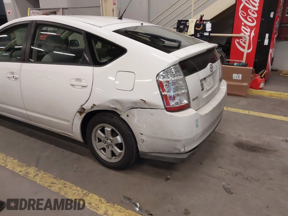 2007 Toyota Prius with VIN JTDKB20U677677976, listed as a IAAI auction lot 41777887 with 211,290 mi miles. Bid and sale history available at carsss.com. Image 6.