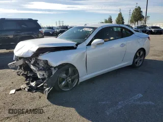 2011 Lexus IS 350 C z VIN JTHFE2C24B2506909, wystawiony jako Copart lot #45219735 z przebiegiem 116 426 mil mil oraz Szkoda całkowita • Salvage title. Historia ofert i sprzedaży dostępna na DreamBid. Obrazek 1.
