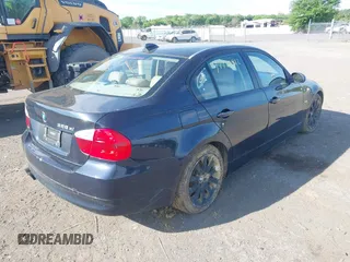 2008 BMW 3 Series 328xi with VIN WBAVC93568KZ73034, listed as a IAAI auction lot 42125812 with 219,019 mi miles and . Bid and sale history available at carsss.com. Image 4.