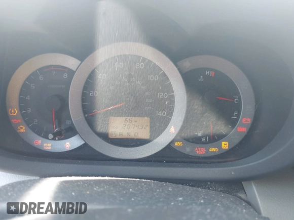 2010 Toyota RAV4 Ltd with VIN 2T3DF4DV5AW070569, listed as a IAAI auction lot 42105082 with 207,432 mi miles. Bid and sale history available at carsss.com. Image 7.