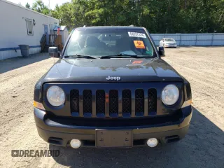 2014 Jeep Patriot Sport with VIN 1C4NJPBA7ED585483, listed as a Copart auction lot 68927324 with 204,218 mi miles and Salvage title. Bid and sale history available at DreamBid. Image 5.