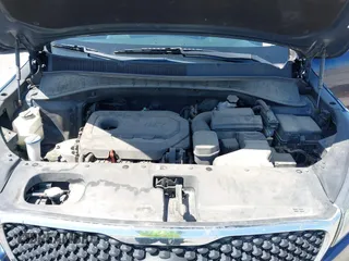 2016 Kia Sorento LX with VIN 5XYPG4A37GG145552, listed as a IAAI auction lot 42014900 with 153,191 mi miles. Bid and sale history available at carsss.com. Image 10.