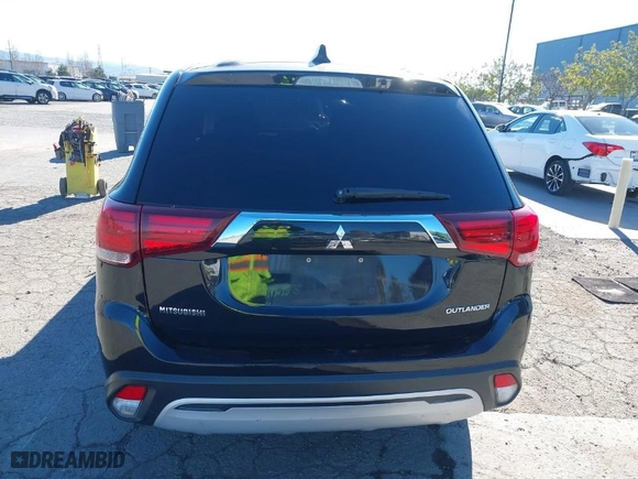 2019 Mitsubishi Outlander ES with VIN JA4AD2A36KZ017617, listed as a IAAI auction lot 41357728 with 252,811 mi miles. Bid and sale history available at carsss.com. Image 16.
