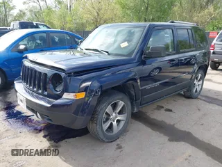 2017 Jeep Patriot High Altitude z VIN 1C4NJPFA8HD189559, wystawiony jako IAAI lot #42039158 z przebiegiem 65 593 mil mil oraz . Historia ofert i sprzedaży dostępna na DreamBid. Obrazek 17.