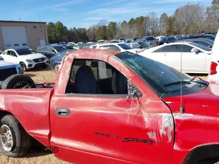 1999 Dodge Dakota SLT with VIN 1B7FL26X2XS237301, listed as a IAAI auction lot 41416307 with 1 mi miles. Bid and sale history available at carsss.com. Image 13.