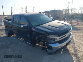 2020 Chevrolet Silverado 1500 LT z VIN 3GCUYDED2LG199937, wystawiony jako IAAI lot #41755254 z przebiegiem 43 679 mil mil oraz . Historia ofert i sprzedaży dostępna na DreamBid. Obrazek 1.
