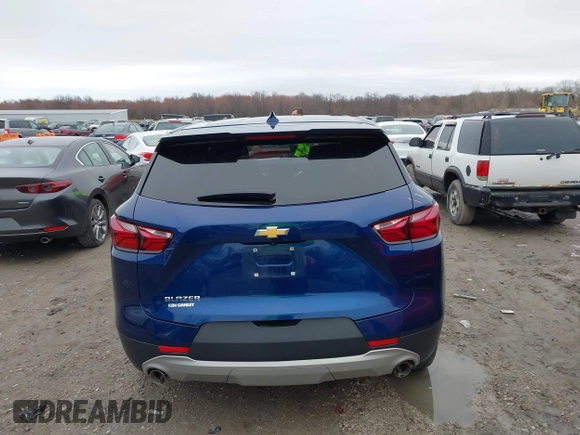 2022 Chevrolet Blazer LT z VIN 3GNKBCR47NS120010, wystawiony jako IAAI lot #41914923 z przebiegiem 31 625 mil mil oraz . Historia ofert i sprzedaży dostępna na DreamBid. Obrazek 16.