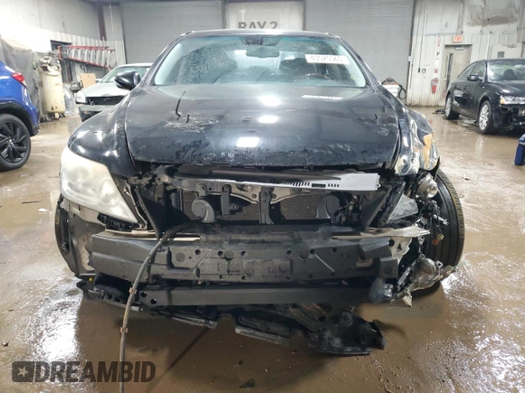 2011 Lexus LS 460 z VIN JTHCL5EF7B5009748, wystawiony jako Copart lot #43525565 z przebiegiem 215 040 mil mil oraz Szkoda całkowita • Salvage title. Historia ofert i sprzedaży dostępna na DreamBid. Obrazek 5.