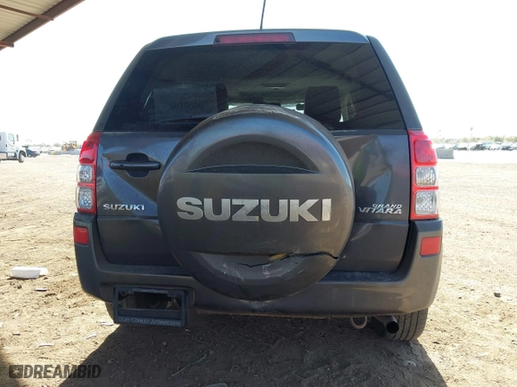 2011 Suzuki Grand Vitara Limited with VIN JS3TE0D71B4100465, listed as a IAAI auction lot 41725221 with 281,721 mi miles. Bid and sale history available at carsss.com. Image 16.