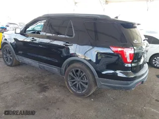 2019 Ford Explorer XLT with VIN 1FM5K7D8XKGA73214, listed as a IAAI auction lot 41881469 with 80,712 mi miles. Bid and sale history available at carsss.com. Image 3.