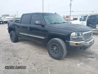 2006 GMC Sierra 1500 SLT z VIN 2GTEK13T661223653, wystawiony jako IAAI lot #42449910 z przebiegiem 238 020 mil mil oraz . Historia ofert i sprzedaży dostępna na DreamBid. Obrazek 1.