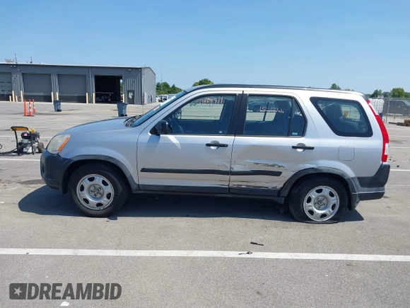 2005 Honda CR-V LX with VIN JHLRD78535C050081, listed as a IAAI auction lot 40169911 with 132,177 mi miles. Bid and sale history available at carsss.com. Image 14.