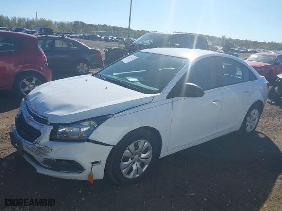 2015 Chevrolet Cruze LS with VIN 1G1PA5SG7F7125315, listed as a IAAI auction lot 40490838 with 131,127 mi miles. Bid and sale history available at carsss.com. Image 2.