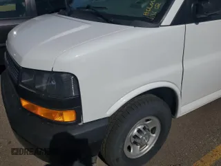 2021 Chevrolet Express Cargo with VIN 1GCWGAFP2M1303233, listed as a IAAI auction lot 42731173 with 57,034 mi miles and . Bid and sale history available at DreamBid. Image 1.