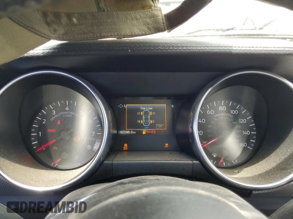 2018 Ford Mustang GT z VIN 1FA6P8CF8J5125570, wystawiony jako Copart lot #53959305 z przebiegiem 92 588 mil mil oraz Szkody całkowita. Historia ofert i sprzedaży dostępna na DreamBid. Obrazek 9.