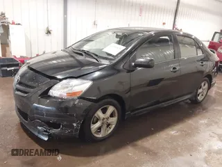 2008 Toyota Yaris with VIN JTDBT903581284634, listed as a IAAI auction lot 40553888 with 180,563 mi miles. Bid and sale history available at carsss.com. Image 17.