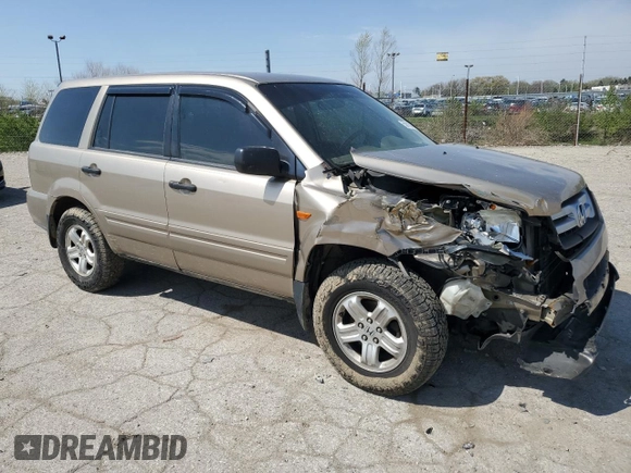 2006 Honda Pilot LX z VIN 5FNYF18196B017457, wystawiony jako Copart lot #53818945 z przebiegiem 148 041 mil mil oraz Szkoda całkowita • Salvage title. Historia ofert i sprzedaży dostępna na DreamBid. Obrazek 4.