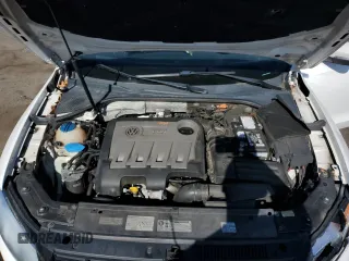 2014 Volkswagen Passat SE z VIN 1VWBN7A30EC022997, wystawiony jako Copart lot #57582285 z przebiegiem 94 920 mil mil oraz Szkoda całkowita • Salvage title. Historia ofert i sprzedaży dostępna na DreamBid. Obrazek 11.