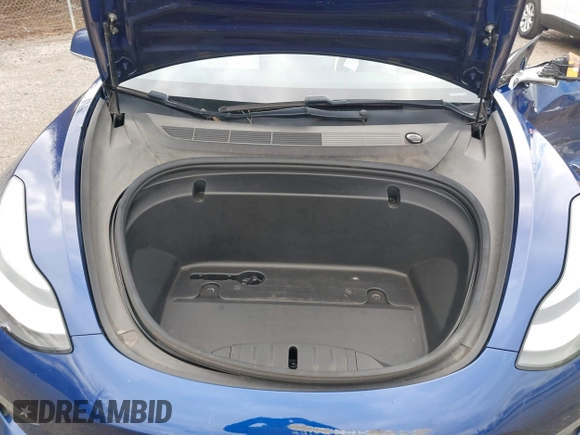 2020 Tesla Model 3 Long Range with VIN 5YJ3E1EB9LF601198, listed as a IAAI auction lot 41744287 with 70,322 mi miles and . Bid and sale history available at DreamBid. Image 10.