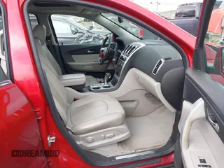 2012 GMC Acadia SLT2 with VIN 1GKKRSED7CJ407838, listed as a IAAI auction lot 42017132 with 211,662 mi miles. Bid and sale history available at carsss.com. Image 5.