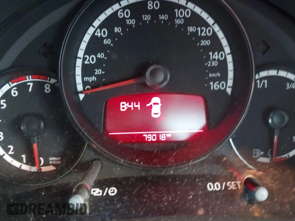 2013 Volkswagen Beetle 2.5L with VIN 3VW5P7AT9DM811542, listed as a IAAI auction lot 41683361 with 79,018 mi miles and . Bid and sale history available at DreamBid. Image 15.