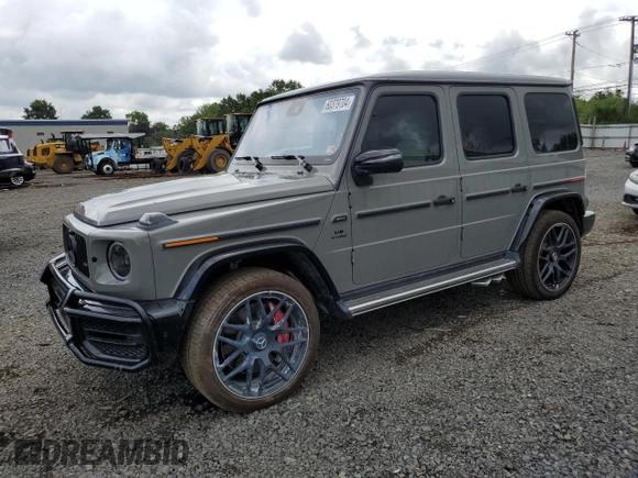 2023 Mercedes-Benz G 63 AMG z VIN W1NYC7HJ3PX477936, wystawiony jako Copart lot #60379704 z przebiegiem 2 858 mil mil oraz Szkoda całkowita • Salvage title. Historia ofert i sprzedaży dostępna na DreamBid. Obrazek 1.