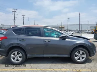 2013 Toyota RAV4 XLE with VIN 2T3RFREV6DW058033, listed as a IAAI auction lot 42387382 with 254,713 mi miles and . Bid and sale history available at DreamBid. Image 13.