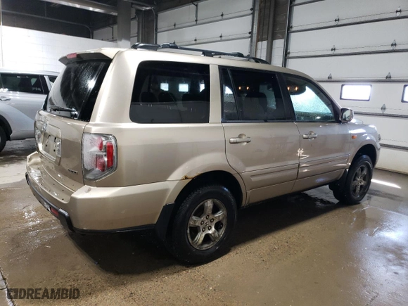 2006 Honda Pilot EX-L with VIN 5FNYF18516B004298, listed as a Copart auction lot 52034645 with 276,019 mi miles and Salvage Title. Bid and sale history available at carsss.com. Image 3.